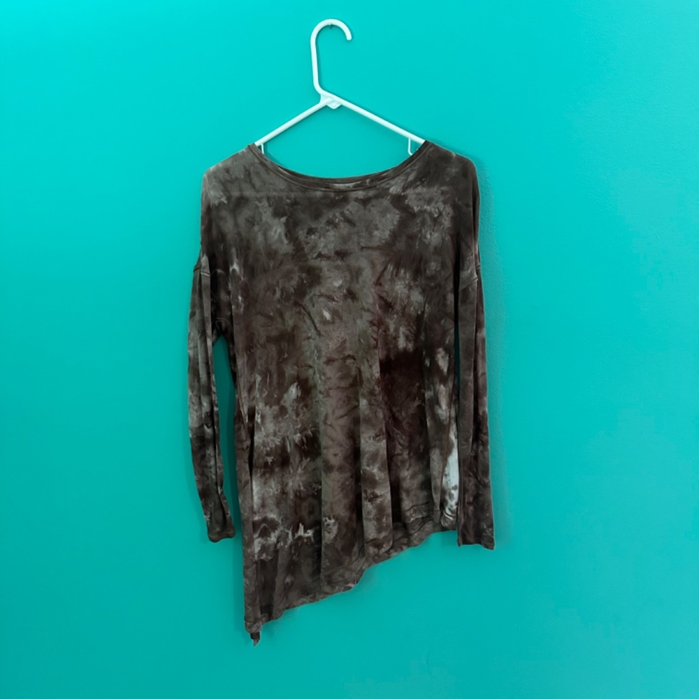Lululemon Top - Picture 2 of 3